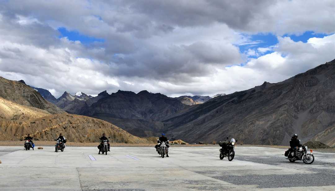 /assets/images/hero-slider/spiti2.jpg