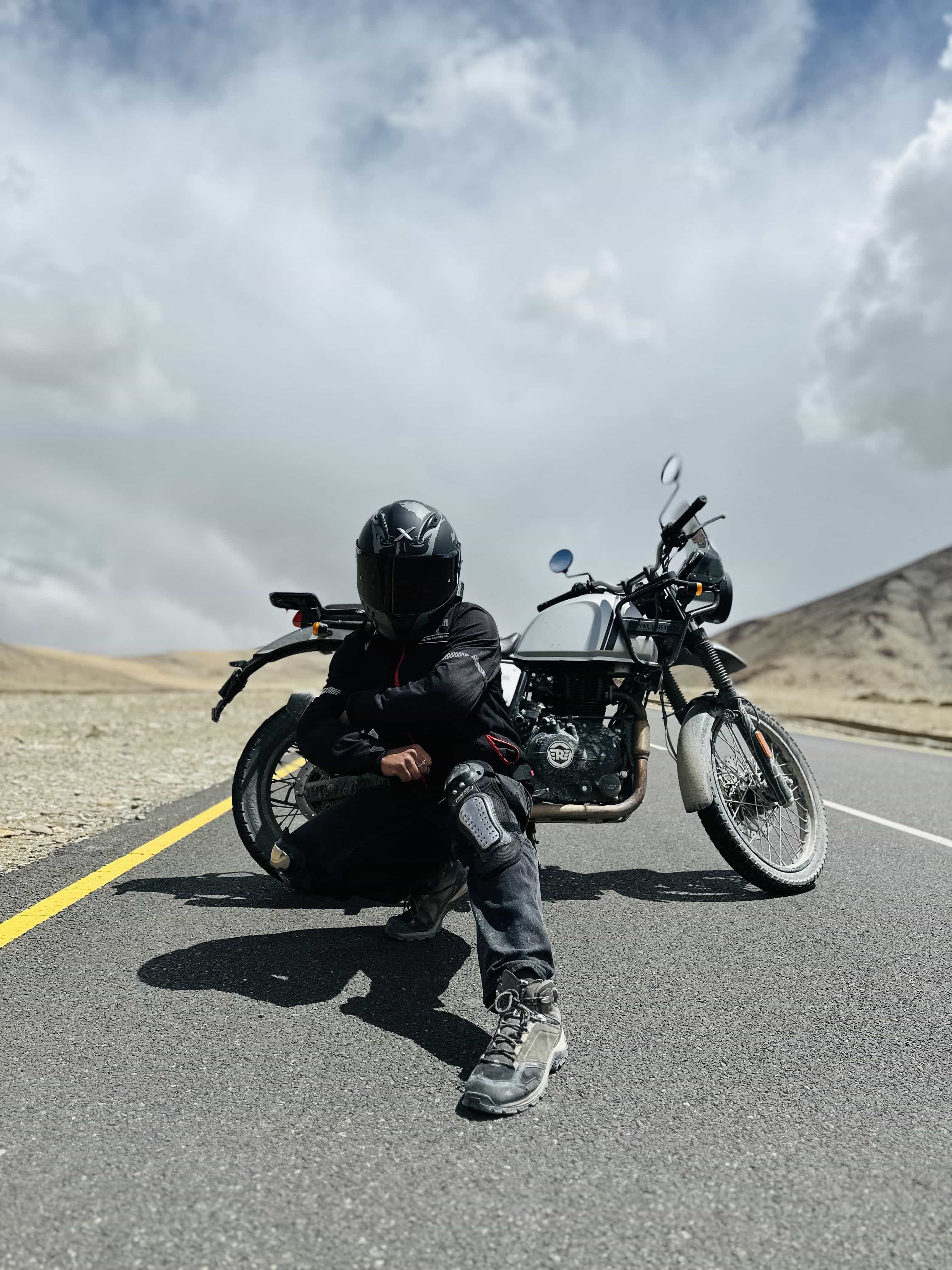 Leh to Leh Bike Trip with Hanle, Umling La & Tso Moriri