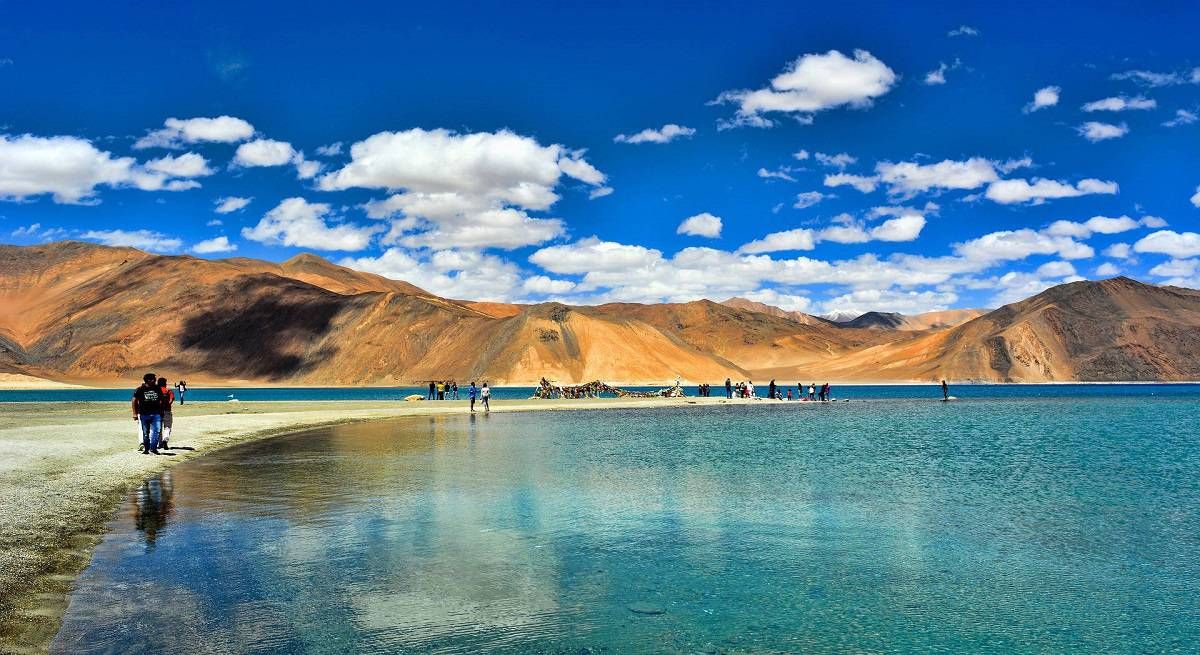 https://deshvideshstrapi.s3.ap-south-1.amazonaws.com/1515867134_Pongong_Lake1_1aad7cb9f8.jpg - Leh-to-Leh Road Trip