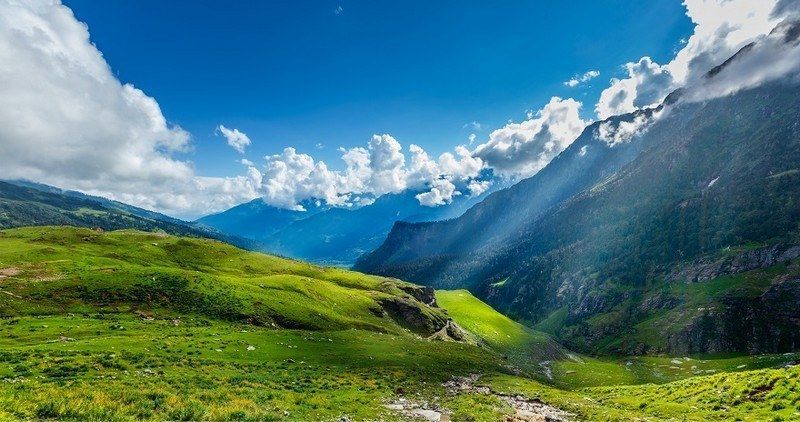 https://deshvideshstrapi.s3.ap-south-1.amazonaws.com/454282226_Kullu_Tirthan_Valley_Main_f85fc5cc8f.jpg - Tirthan Valley