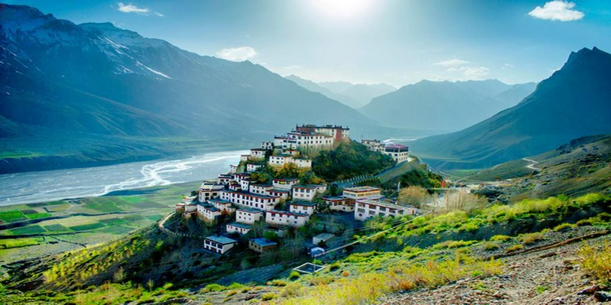 https://deshvideshstrapi.s3.ap-south-1.amazonaws.com/Spiti_Bike_Trip_9e681edd6f.jpg - Spiti Valley Summer 