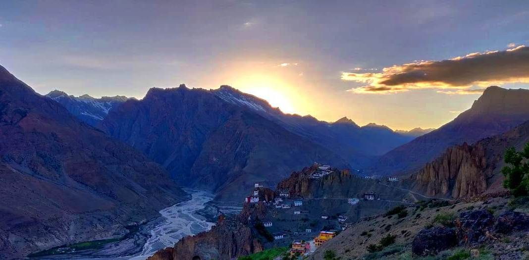 https://deshvideshstrapi.s3.ap-south-1.amazonaws.com/Spiti_Valley_Tours_Full_Circuit_4f582a98f9.jpeg - Spiti Circuit Biking Trip