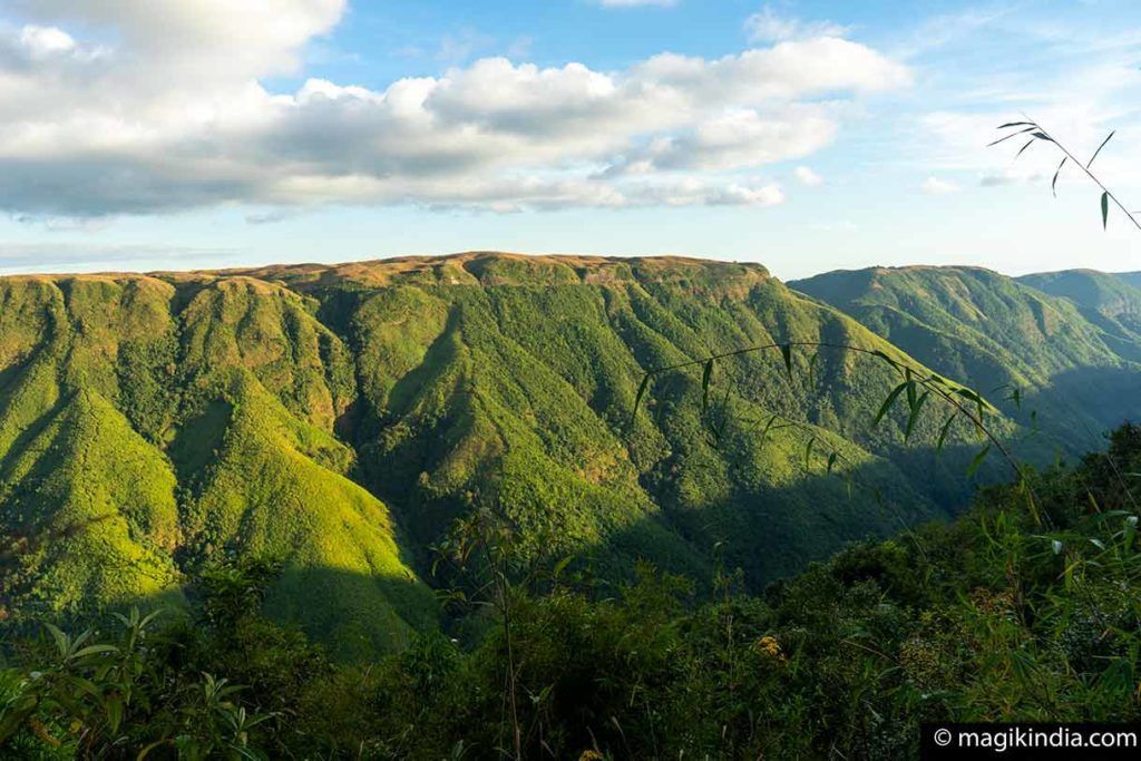 https://deshvideshstrapi.s3.ap-south-1.amazonaws.com/khasi_hill_meghalaya_1024x683_708da91eb9.jpg - Meghalaya Backpacking Trip