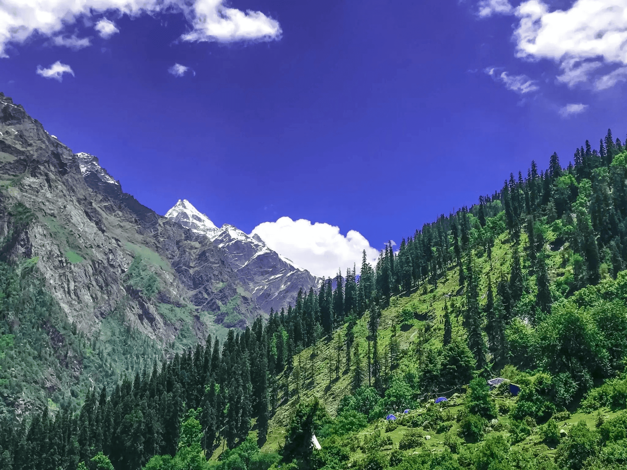 https://deshvideshstrapi.s3.ap-south-1.amazonaws.com/q9y25bc5_11cd114fd8.png - Kasol Kheerganga Summer Adventure