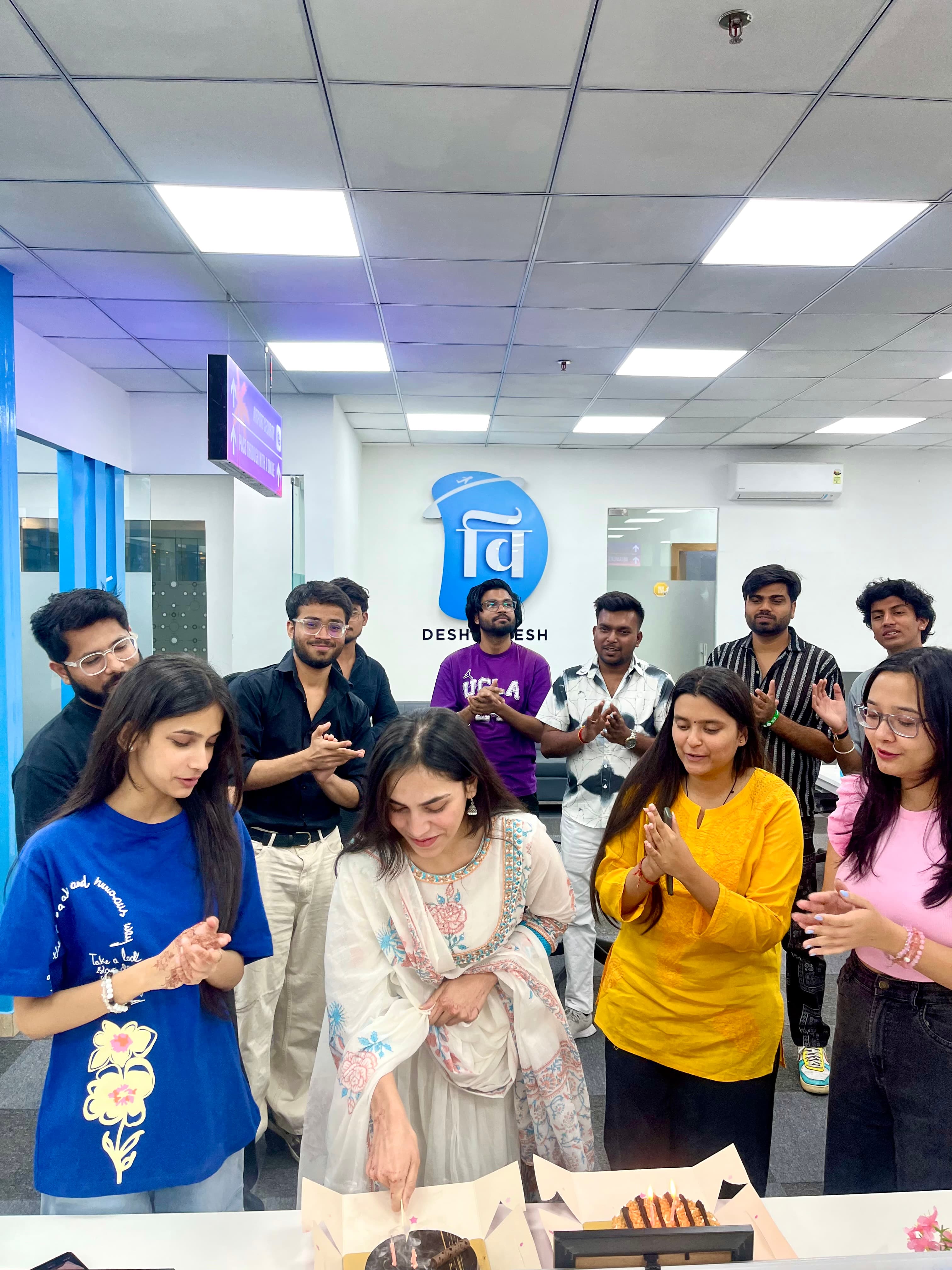 Desh Videsh travel moment