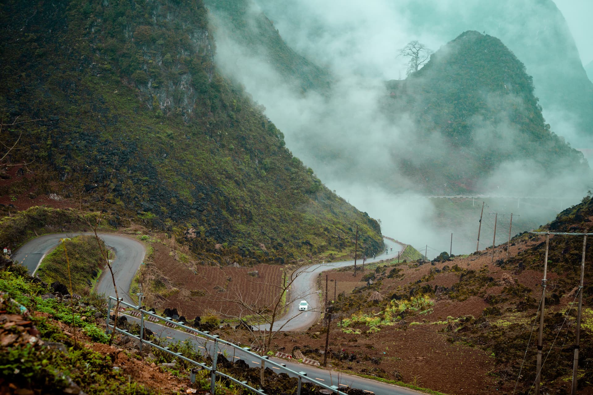 Ha Giang Loop Travel Guide: Route, Safety Tips & Best Time for the Motorbike Adventure